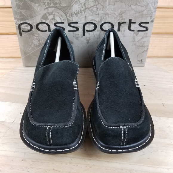 Suede Leather Loafers Black Slip on Comfort Shoe NEW CL 'Passports' 7.5M NEW - Picture 4 of 10